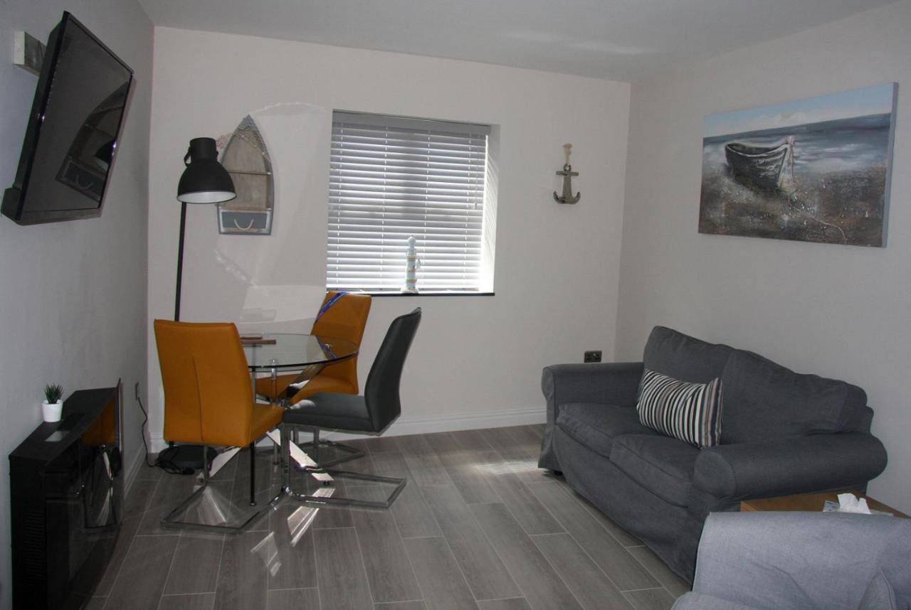 Ulsterapartments Портръш Екстериор снимка